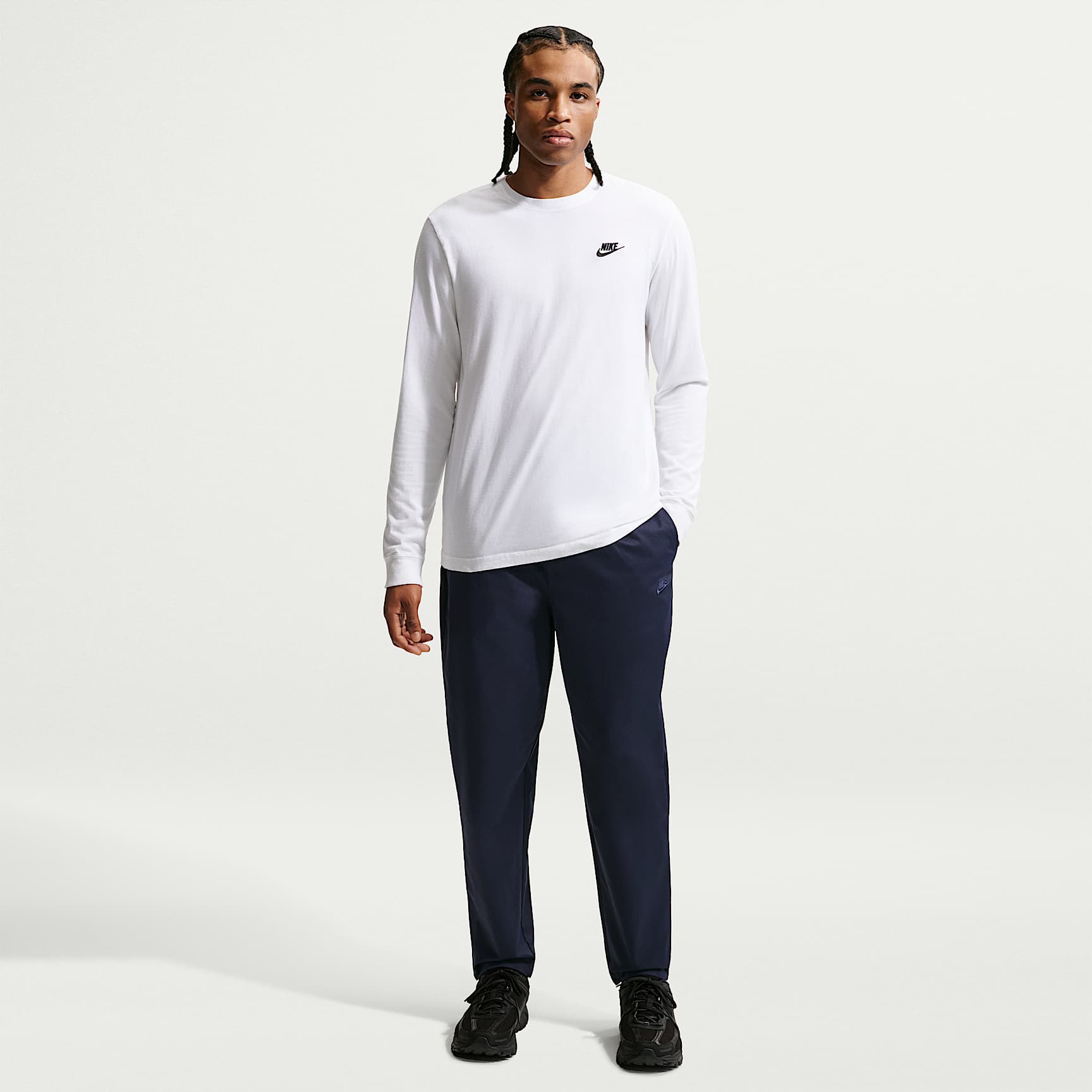 Nike Club Men's Woven Tapered Pants. Nike.com